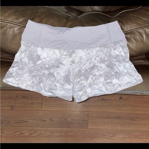 Lululemon Speed Up Shorts 2.5”